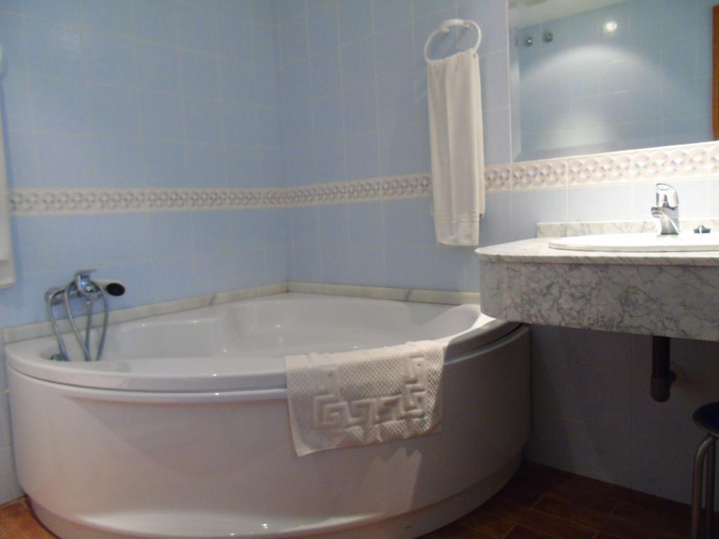 Apartamentos Turisticos Cumbres Verdes La Zubia  Kamer foto
