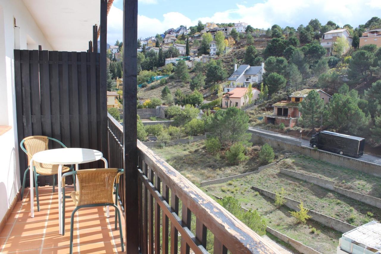 Apartamentos Turisticos Cumbres Verdes La Zubia  Buitenkant foto