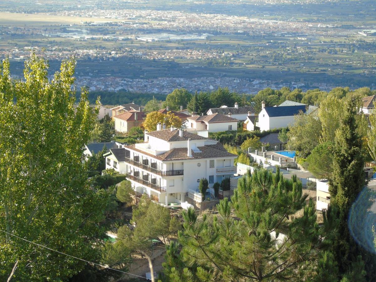 Apartamentos Turisticos Cumbres Verdes La Zubia  Buitenkant foto