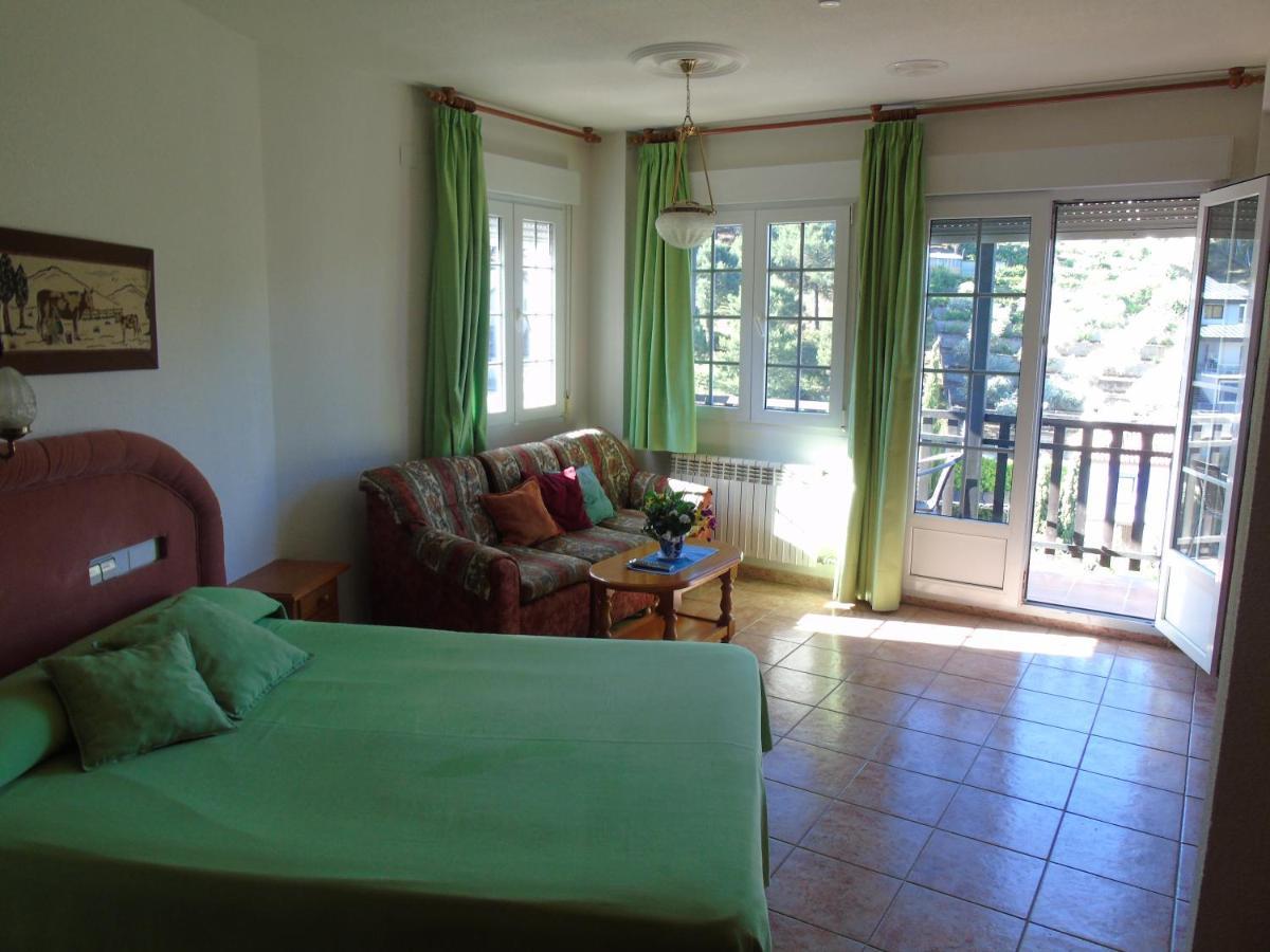 Apartamentos Turisticos Cumbres Verdes La Zubia  Buitenkant foto